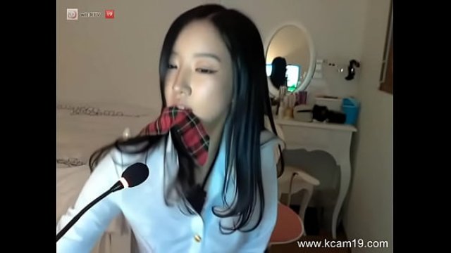 Park Nima Webcam Striptease In Cute School Uniform